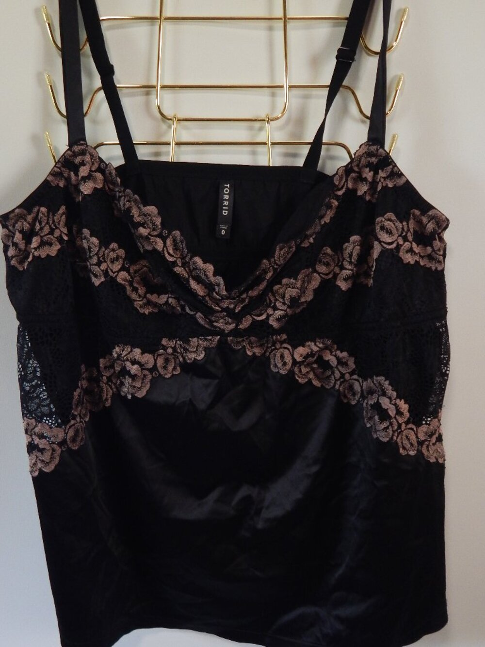 Torrid plus-size satin and lace camisole tank top Size 0